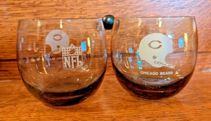 Set of 2, Chicago Bears Smoked Glass Roly Poly Rocks Tumblers 1970s Promo NFL - Picture 1 of 1
