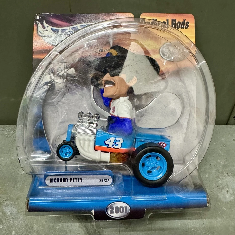 Hot Wheels Radical Rides Nascar Richard Petty #43 STP 1:43 Die-Cast 2000 Foto 1 de 4