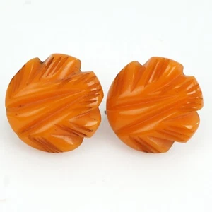 Carved Butterscotch Bakelite Screwback Earrings 1930's - Picture 1 of 5