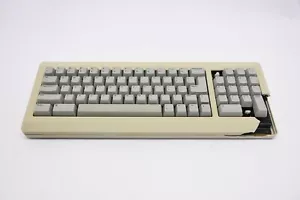 Vintage Apple Macintosh M0110A Tastiera Mitsumi Switch - Ricambi/Non Funzionante - Foto 1 di 12