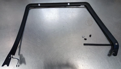 BMW X5 2003 OE VENTANA TRASERA DERECHA PASAJERO MARCO MOLDURA CUBIERTA RR 8 402 564 4Q Foto 1 de 4