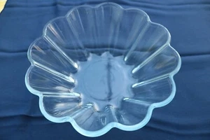 Pyrex 20 cm Schüssel Obst-, Glasschale Klarglas geformte Blume - Bild 1 von 8