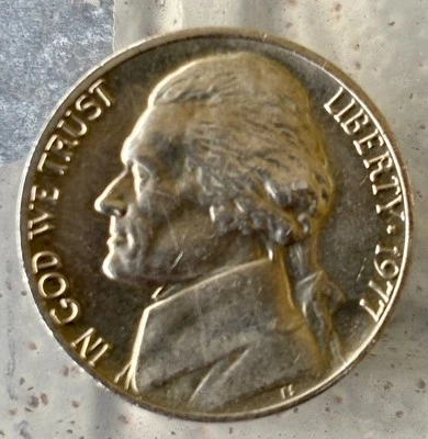 1977 Jefferson Five Cents Nickel Full Steps Uncirculated Beautiful Coin - Imagem 1 de 4