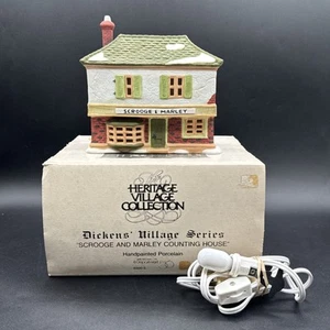 Dept 56 Scrooge and Marley Counting House 6500-5 Dickens Village Series Heritage - Bild 1 von 11