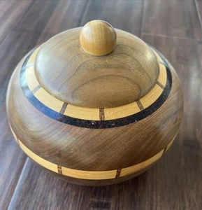 Maple And Black Walnut Wooden Jar Vessel Vase Container W/Lid - Picture 1 of 10