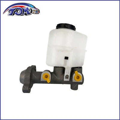 Cilindro maestro de freno para 05-07 Ford Five Hundred Freestyle Mercury Montego Foto 1 de 3