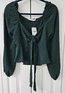 Lush  Sz L, Hunter Green L/S Crop Top Blouse  V-neck,  Puff Sleeve, Tie,  NWT - Picture 1 of 9