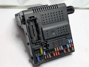 2005-2014 Volvo XC90 V70 S80 S60 Central Electronic Control Module 30728542 - Picture 1 of 16