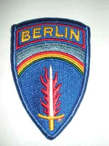 Ejército de EE. UU. EUROPA CON PARCHE LENGÜETA BERLÍN - A TODO COLOR - Imagen 1 de 1