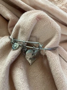 Bella Perlina Bangle Charm Bracelet #1 Mom - Picture 1 of 3