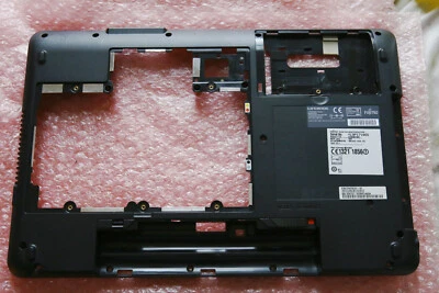 FUJITSU LIFEBOOK A530 BOTTOM / BASE / COVER / CASE / CHASSIS CP489121-01 GOOD - Image 1 of 4