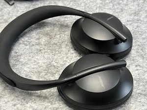 Bose Over-Ear Noise Cancelling 700 Wireless Bluetooth Kopfhörer BLK Top - Bild 1 von 10