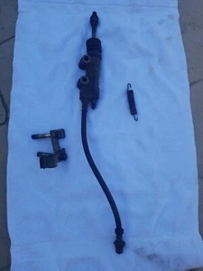 Clutch Slave Cylinder 75-80 Toyota Land Cruiser FJ40 FJ45 FJ55 - Picture 1 of 5