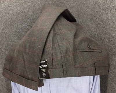 Pantalones cómodos modernos de Murano 40x30 gris rojo ventana puño delantero plano Foto 1 de 4