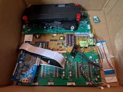 Placas, altavoces y otros componentes Vizio M55 C2 Foto 1 de 4