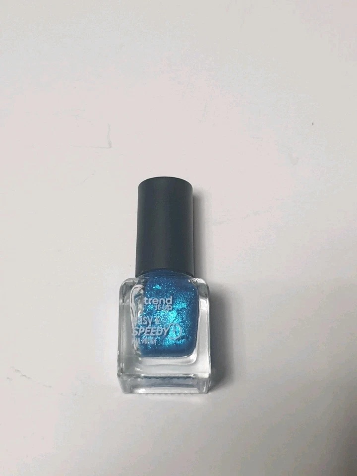 essence Gel Nail Colour Nagellack trend it up blau glitzer 8ml *neu* - Bild 1 von 1