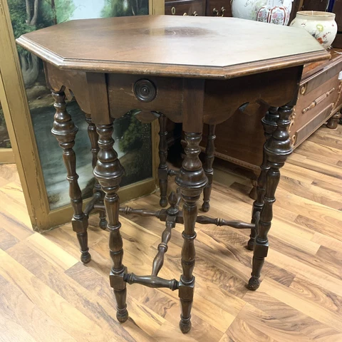 VTG 1950s Hand Carved Solid Walnut Wood Octagonal Table w/ Spider Legs 28"L 30"H Cover