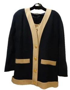 Classic CHANEL Navy & Beige Block Color Button Feature Crepe Pant Suit , Size 10 - Picture 1 of 10