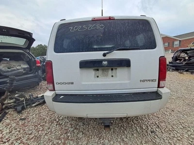 (LOCAL PICKUP ONLY) Trunk/Hatch/Tailgate Privacy Tint Glass Fits 07-11 NITRO 259 Foto 1 de 4