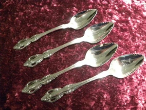 BRAHMS 4 Fruit Grapefruit Orange Spoons Oneida Community Stainless Steel NICE - Picture 1 of 3