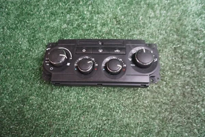 2006 2007 CHRYSLER 300 TEMPERATURE AC Control PANEL OEM 55111030AE - Picture 1 of 4