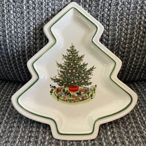 Pfaltzgraff Christmas Heritage Tree Shaped Serving Cookies Candy Holiday Plate - Picture 1 of 5
