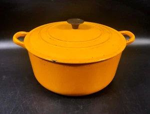 Vintage Le Creuset 4,5 Quart gelbe Mandarine Dutch Oven E ~ emailliertes Gusseisen - Bild 1 von 17