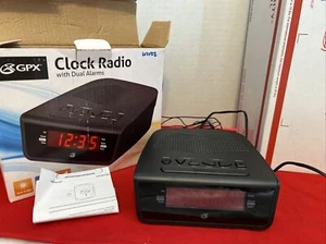 GPX Dual Digital Alarm Clock AM/FM Radio AC/DC Gradual Wake Radio Snooze Sleep - Picture 1 of 5
