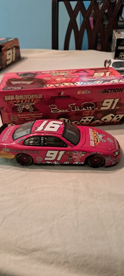 Bill Elliott #91 Daimler Chrysler/ UAW 2004 Intrepid 1/24 With Raced Tire Rubber - Image 1 of 1