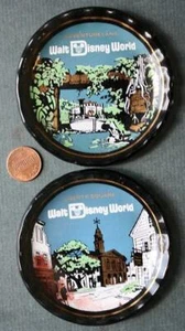 Juego de 2 DOS ceniceros de vidrio ahumado Walt Disney World de Orlando Florida de la década de 1970 BONITO- - Imagen 1 de 1