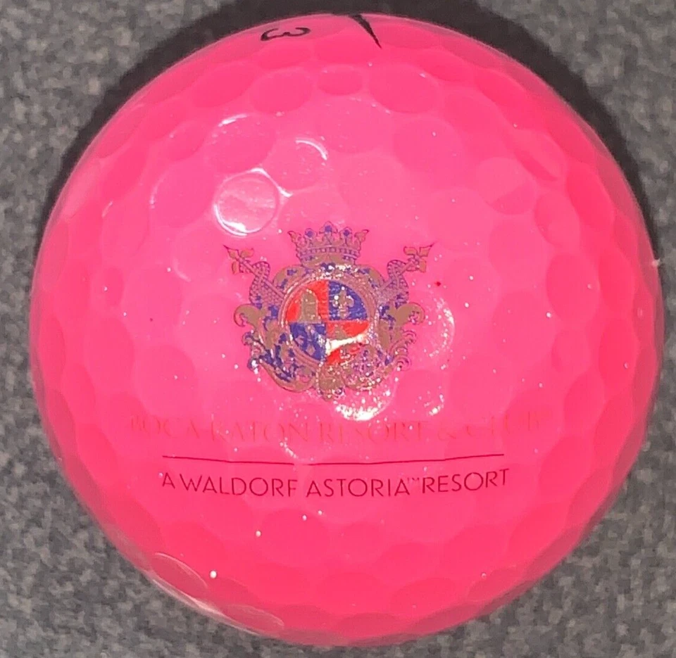 Pelota de golf rosa Boca Raton Waldorf Resort logotipo del club {BG-5-AS} pelota coleccionable Foto 1 de 1