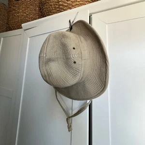Pristine condition banana republic highend adventure hat w snaps canvas size M - Picture 1 of 3