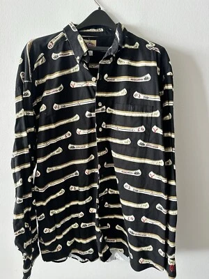 Barn Fly manga larga abotonada negra canoa calavera suroeste estampado nativo americano Foto 1 de 4