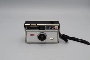 Vintage Kodak Instamatic 104 Camera  *Untested* - Picture 1 of 5