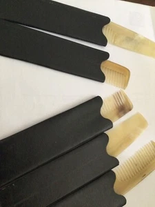 COLLECTOR VINTAGE PEIGNES ANCIEN EN CORNE VERITABLE. - Photo 1/1