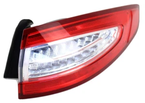 Lámpara de luz trasera montada en panel cuarto derecho Ford Fusion 2013-2016 - Imagen 1 de 9