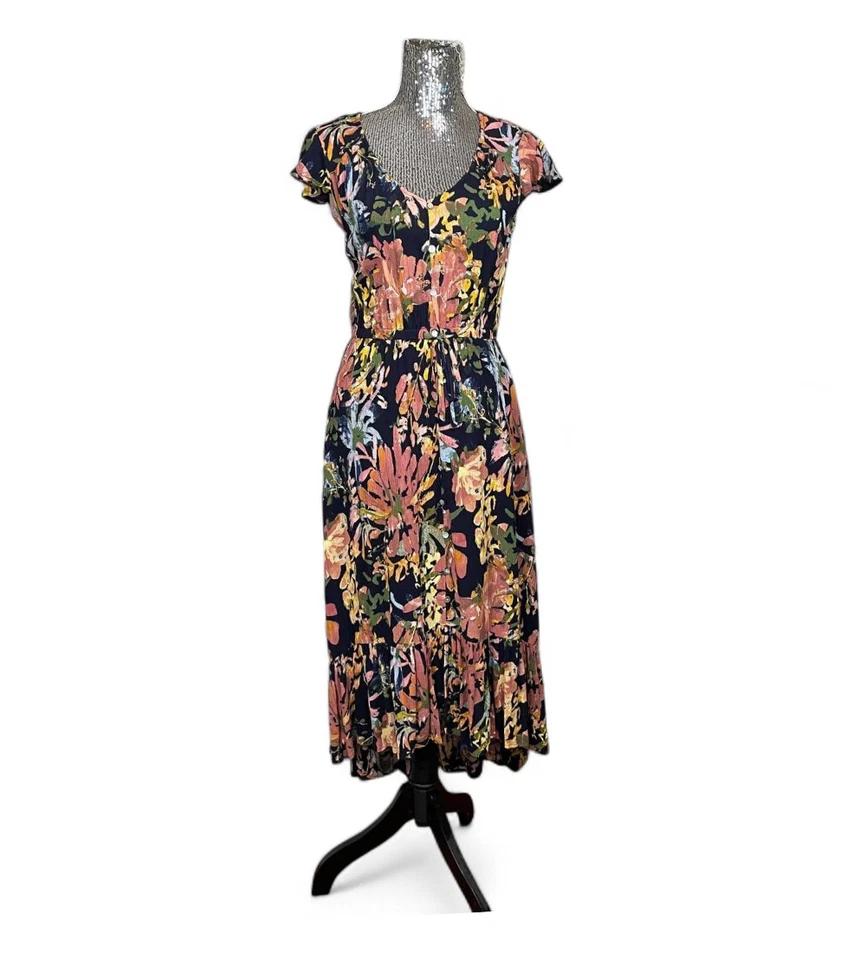 Maxi Vestido Romántico Cottagecore Floral Botón Frontal Grande Corbata Cintura Jardín Fiesta Foto 1 de 4