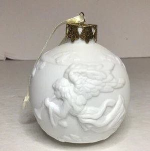 White Ball Ornament With Embossed Angels Playing Trumpets Ceramic Vtg - Picture 1 of 11