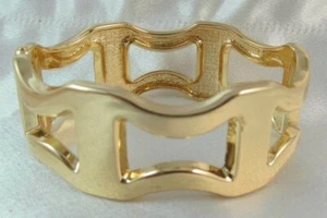 DESIGNER CHUNKY GOLD OPEN WORK DESIGN FASHION HINGED BRACELET, Heavy, Shiny - Picture 1 of 8