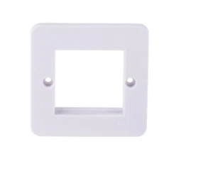 Lisse - white moulded - euro plate - 2 modules - 1 gang Schneider GGBL8060 - Picture 1 of 1