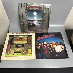 DOOBIE BROTHERS 3 VINYL LP LOT BEST OF DOOBIES VOLUME 1 & 2 & ONE STEP CLOSER - Bild 1 von 7