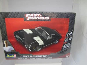 1971 71 PLYMOUTH GTX DOM'S REVELL MODEL KIT 1/24 FAST & FURIOUS - Picture 1 of 4