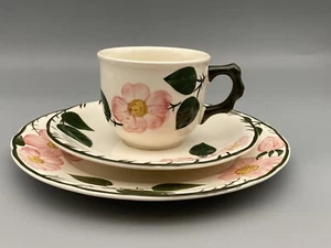 Kaffeegedeck, Kaffeetasse, Untertasse, Kuchenteller Villeroy & Boch Wildrose  - Bild 1 von 4