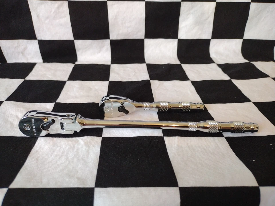 Craftsman V-Series Ratchet Set 1/4" & 3/8" Drive CMMT86501V 2 Piece -