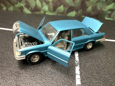 Coche Diecast Imperfecto 1:24 BURAGO MERCEDES 450 SEL Azul Sin Caja COMO ESTÁ Foto 1 de 4