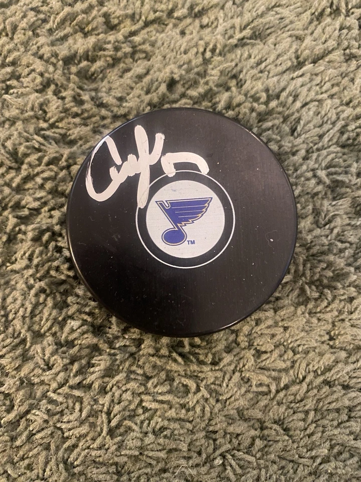 Disco con logotipo de St. Louis Blues autografiado firmado por Cam Fowler  Foto 1 de 1