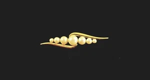 Vintage Gold Tone Signed Monet Wings Mid Century Faux Pearl Brooch - Picture 1 of 4
