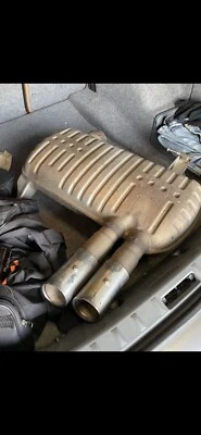 Silenciador y resonador stock bmw 328xi 2007 Foto 1 de 3