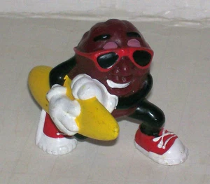 1988 APPLAUSE CALIFORNIA RAISINS MALE SURFER SURFING SURFS UP PVC FIGUR - Bild 1 von 2