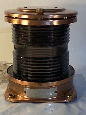 Rongschijnend Ship Stern Lantern Wired For Inside Use - Image 1 of 4